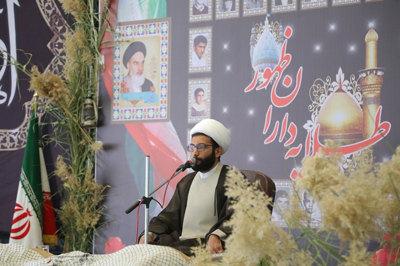 تفکر لیبرالی بعضی از مسئولین منجر به حذف نام شهید /حرکت و تفکر شهدا نقطه مقابل تفکر لیبرالی/خواص موافق دنیا حسین (ع) را مسلخ کربلا کشاندند تفکر لیبرالی بعضی از مسئولین منجر به حذف نام شهید /حرکت و تفکر شهدا نقطه مقابل تفکر لیبرالی/خواص موافق دنیا حسین (ع) را مسلخ کربلا کشاندند