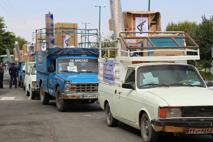 توزیع ۴۰ سری جهیزیه هدیه رهبر انقلاب به زوج های جوان فراهان+تصاویر توزیع ۴۰ سری جهیزیه هدیه رهبر انقلاب به زوج های جوان فراهان+تصاویر