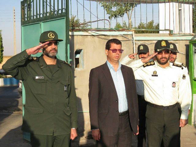 صبحگاه مشترک نیروهای انتظامی و نظامی فراهان برگزار شد+تصاویر صبحگاه مشترک نیروهای انتظامی و نظامی فراهان برگزار شد+تصاویر
