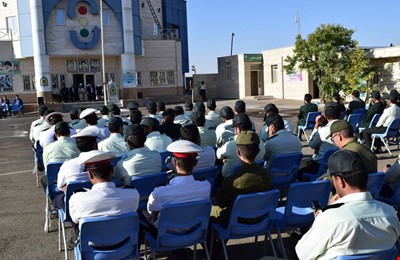 مراسم صبحگاه مشترك نيروهاي نظامي و انتظامي شهرستان آشتيان
