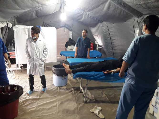 ارائه خدمات پزشکی به زائران توسط سپاه استان ایلام