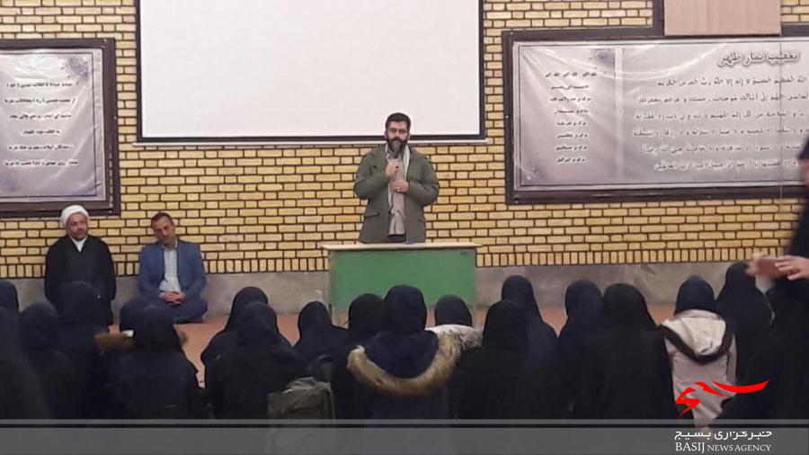 اعزام کاروان دانش آموزی شهرستان اشتهارد به اردوی راهیان نور