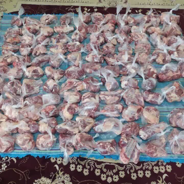 تهیه و توزیع ۱۱۵ بسته گوشت قربانی در محله اسلامی شهرک شهید بهشتی شاهرود