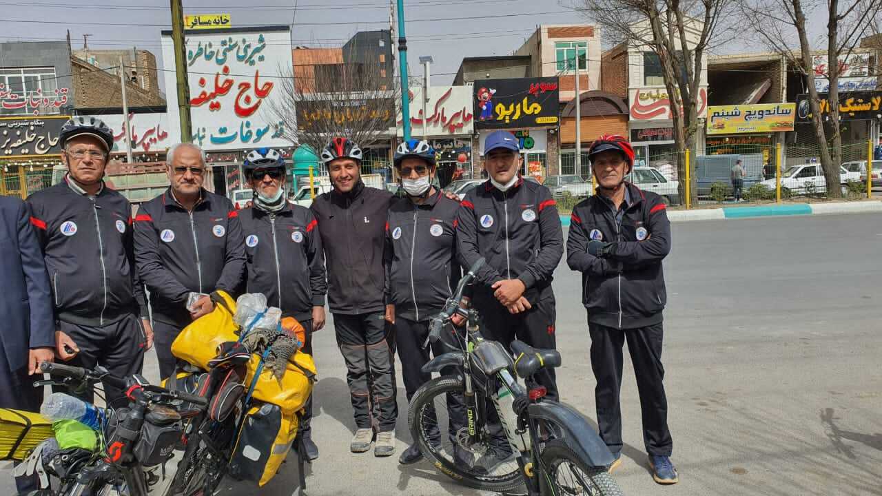 مراسم استقبال ازدوچرخه سواران بسیجی زائر شهید سلیمانی دراستان یزد