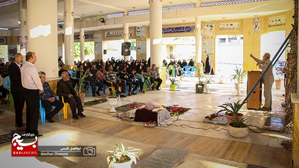 برگزاری مراسم سی و هفتمین سالگرد شهید نامدار همعنان فرد در گلزار بهشت سجاد برازجان