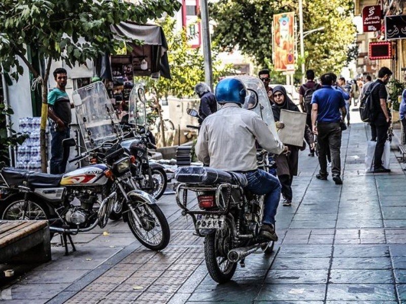 موتورسوارها و سلب آرامش مردم در پیاده‌راه‌های شهر ایلام