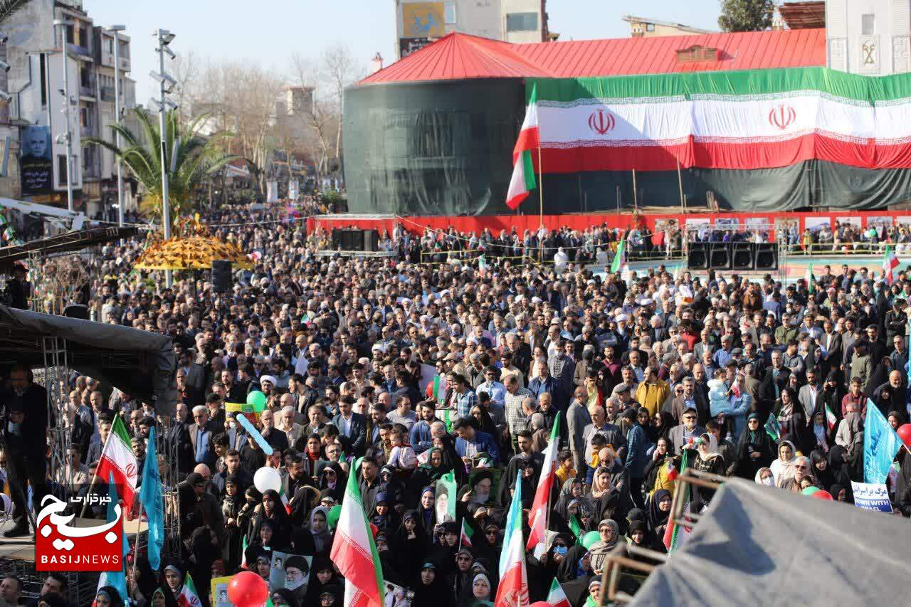 حضور حماسی مردم در راهپیمایی ۲۲ بهمن «آری» مجدد به نظام اسلامی است