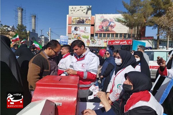 ارایه خدمات پایش سلامت به بیش از ۲۴ هزار نفر در راهپیمایی ۲۲ بهمن