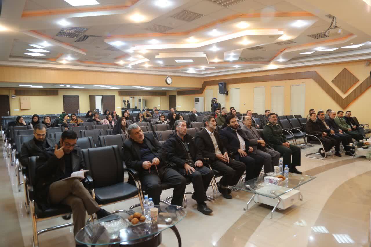 هنرمندان زنجانی در جشنواره صدف زخمی خوش درخشیدند