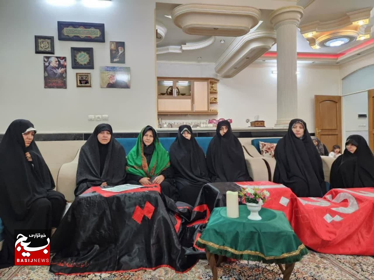 فعالان رسانه‌ای پایگاه حضرت فاطمه(س) قم تجلیل شدند