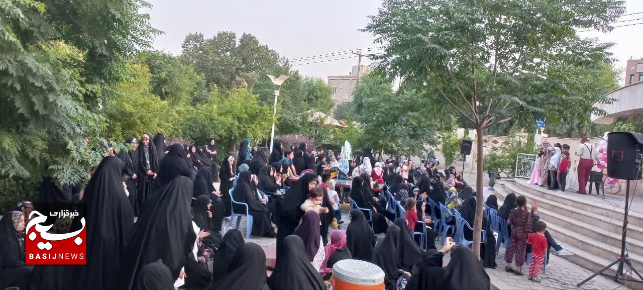 گرامیداشت هفته عفاف و حجاب در بوستان اصناف قم