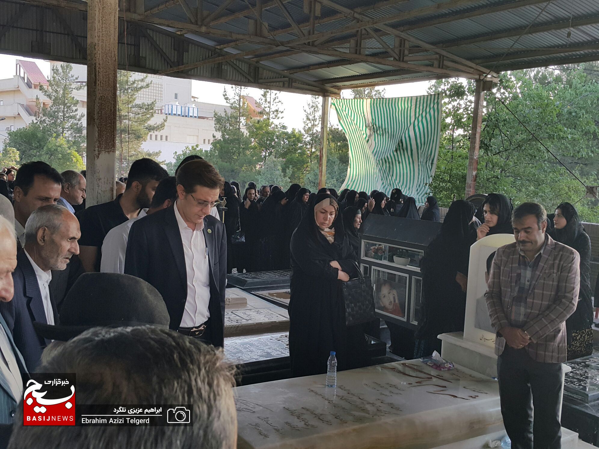 مراسم تشییع و خاکسپاری حاج خسرو باقری در یاسوج