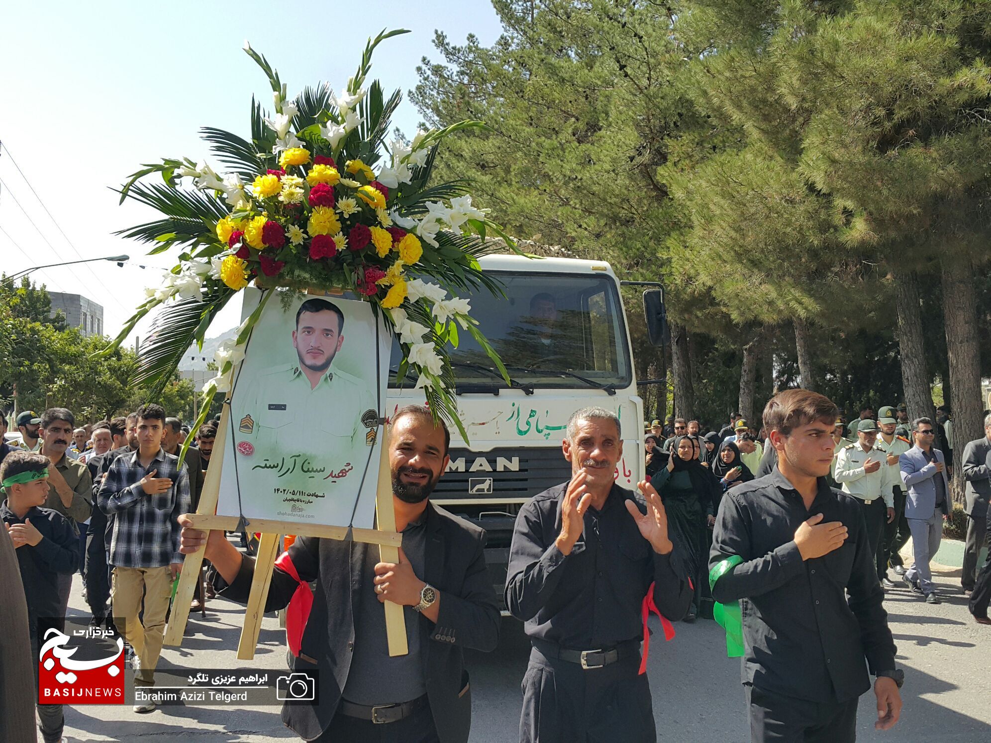مراسم تشییع باشکوه شهید مدافع امنیت در یاسوج از دریچه دوربین خبرنگار بسیج + ( تصاویر )