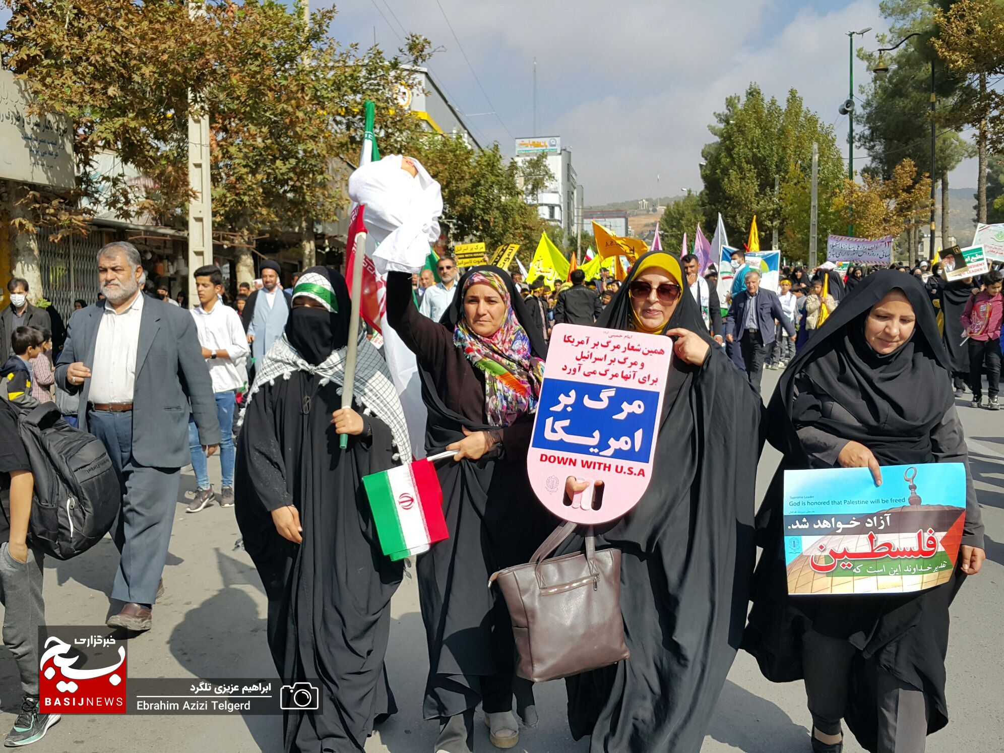 تصاویری باشکوه از راهپیمایی ۱۳ آبان‌ در یاسوج