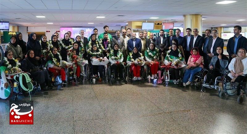 پاراآسیایی‌های خراسان رضوی با ۲۴ مدال رنگارنگ به وطن بازگشتند+عکس