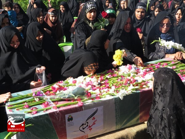 مدرسه دخترانه حضرت خدیجه کبری روستای جائینک میزبان شهید گمنام شد