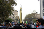 نمایش موشک بالستیک قدر در راهپیمایی 13 آبان در تهران