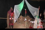 افتتاح نمایشگاه از کربلای سرخ شهادت تا کربلای سبز بصیرت در مراغه 