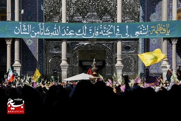 مراسم نمادین ورود کاروان حضرت معصومه (س) به قم
عکس از سید محمدمهدی قدس علوی