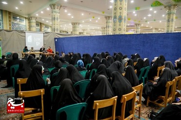 عکاسان آیینی ایران در مسجد مقدس جمکران گردهم آمدند