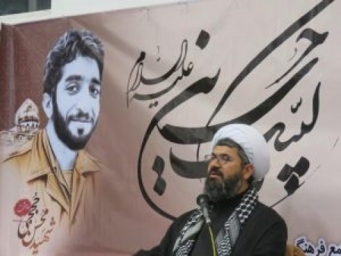 شهید حججی از رویشهای عاشورا و انقلاب است/ بزرگترین خطای مسئولان اعتماد به دشمن است/ ترس برخی مسئولان باعث رونمایی شهرکهای موشکی سپاه شد