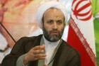 بسیجیِ خط انقلاب عشق به انسانها را محوری آسمانی میداند/ باید این روحیه بسیجی را به مردم معرفی کنیم