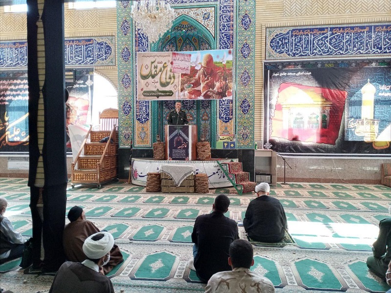 برگزاری نمایشگاه کلام رهبری و نماز جمعه در شهر شهباز محله هفته