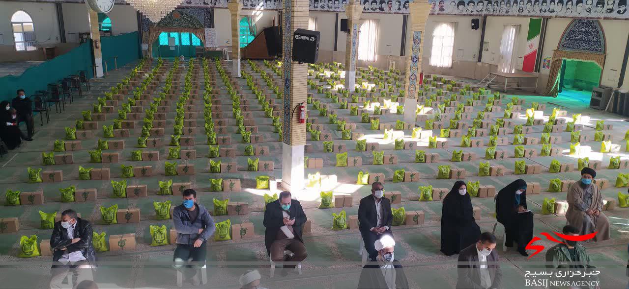 توزیع ۴۰۰ سبد معیشتی به مناسبت میلاد حضرت زینب(س) در قرارگاه‌های محله محور شهید سلیمانی تفرش