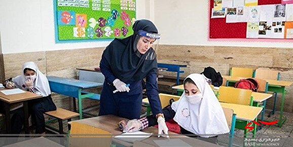 کارت واکسیناسیون کرونا شرط حضور دبیرستانیها در مدارس