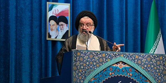 ملت ما به چیزی کمتر از لغو همه تحریمها تن نمیدهد/ نمیتوان از خدمات دولت سیزدهم تقدیر نکرد