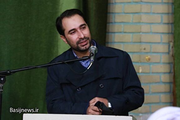اماکن مذهبی ظرفیت تبدیل به قطب فرهنگی جامعه را دارند