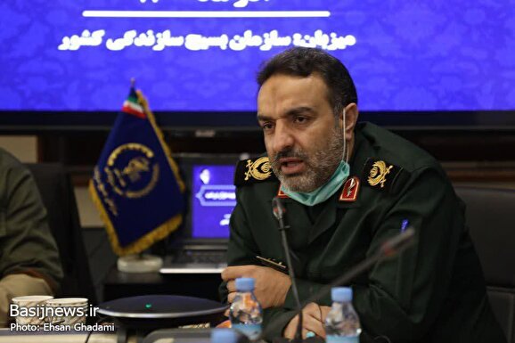بسیج سازندگی امتداد اجرایی مردم است/ الگوی دفاع مقدس راه گشای چالش های کشور