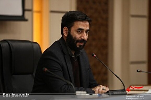 راهحل مشکلات استفاده از ظرفیتهای مردمی است