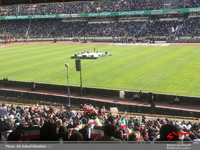 تصاویر هوایی عظمت حضور بیش از صدهزار نفری مردم در اجتماع بزرگ خانوادگی «سلام فرمانده» در ورزشگاه آزادی