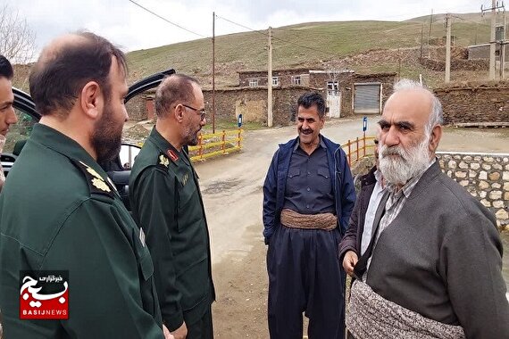 فرمانده سپاه شهدای آذربایجان غربی با رزمندگان پایگاه‌های مرزی بوکان دیدار کرد